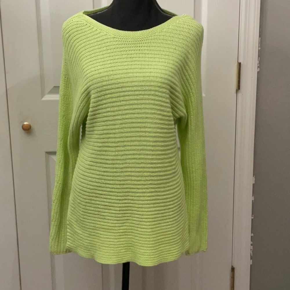 A.n.a. Sweater. Neon green. Long sleeve. Size M.